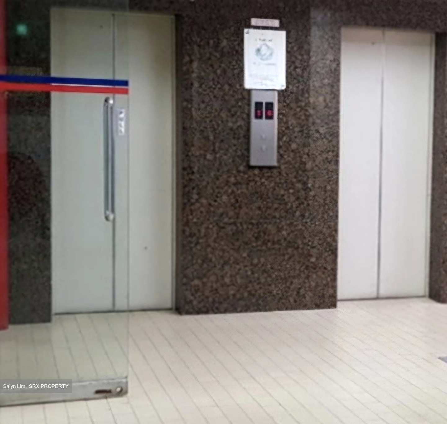 North Bridge Centre (D7), Office #626457521